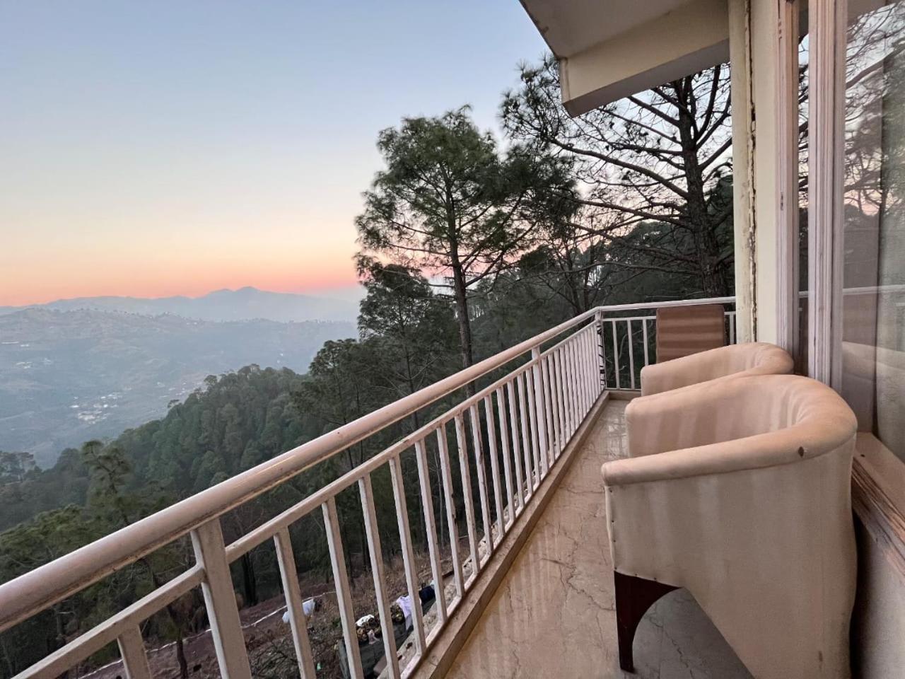 Hotel Tribe View - Away From City Hustle !! Top Rated & Most Awarded Property !! A Peaceful Stay กัสซอลี ภายนอก รูปภาพ